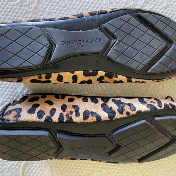 EUC Donald J. Pliner Genuine Calf Hair Leopard Print Driving Moccasins Size 8.5 - Picture 2 of 7